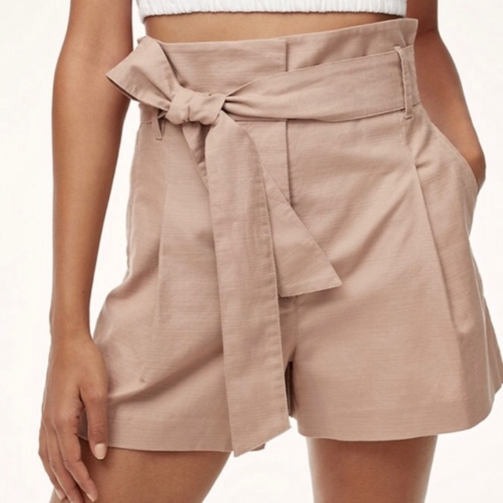 Aritzia Wilfred Marne Linen Shorts Cairo Beige